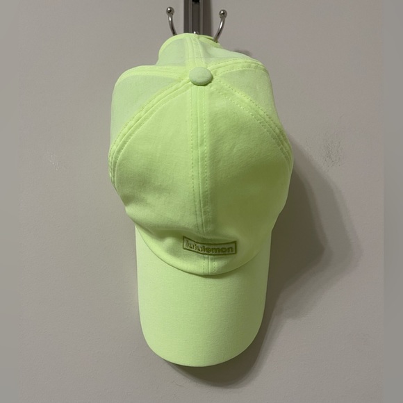 Lululemon Pale Lime Green One Size Fit All Baller Soft Hat - Picture 2 of 6
